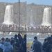 VÍDEO: turista se pendura em passarela e pula nas águas das Cataratas do Iguaçu para pegar celular